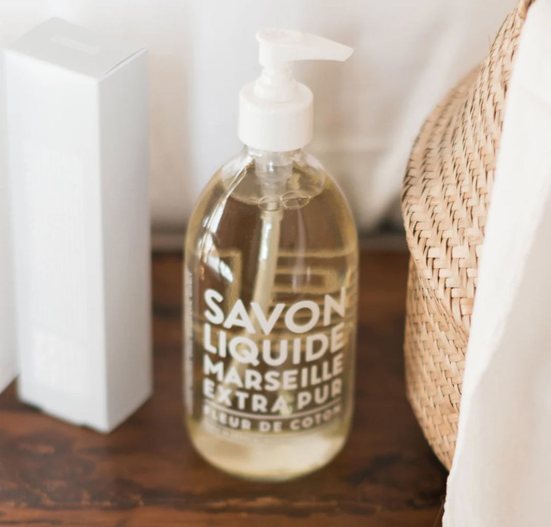 cotton flower: liquid soap